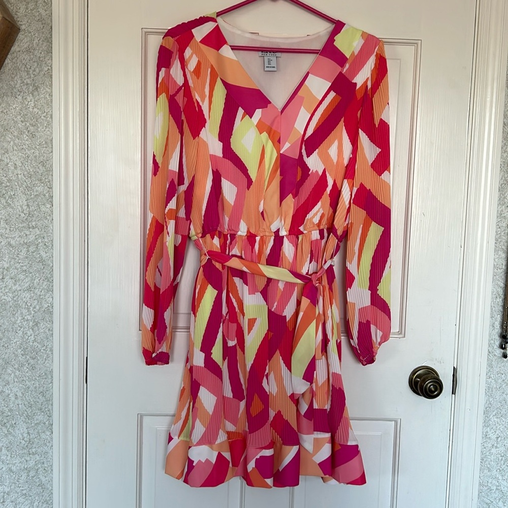 NWOT Super fun Nicole Miller dress. Size L